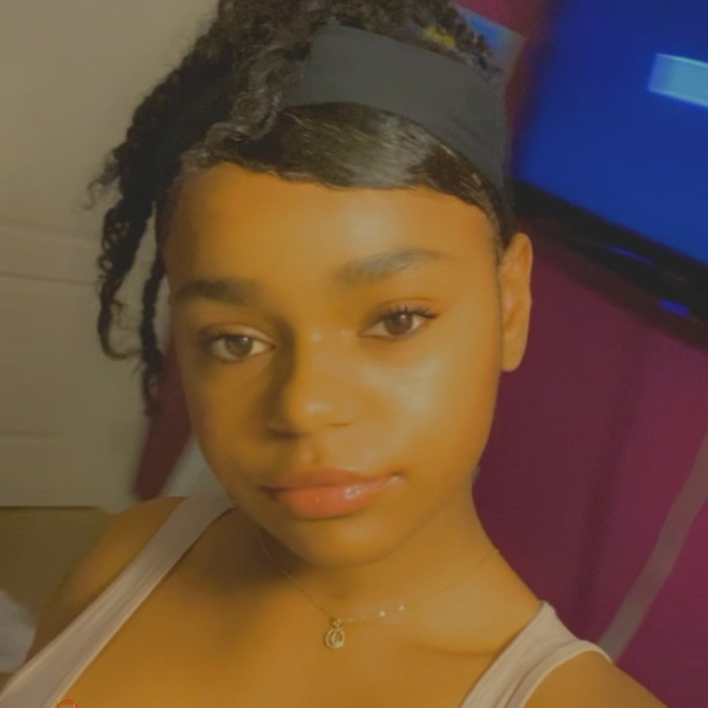 Meet your Posher, Jasmine